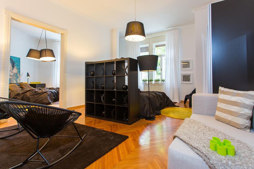 Valsabbion City Suite Pula Exterior photo