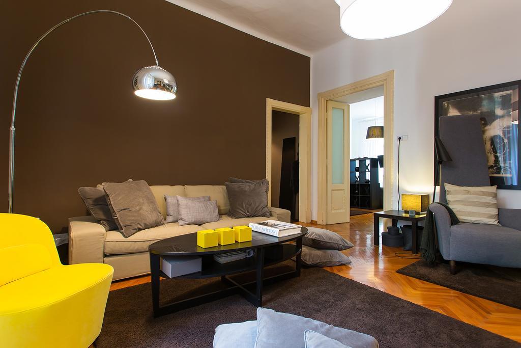 Valsabbion City Suite Pula Exterior photo